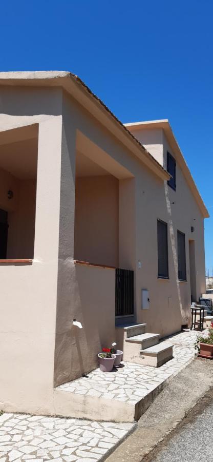 Casa Vacanza Costa Rossa Vista Mare Trinita d'Agultu e Vignola Экстерьер фото